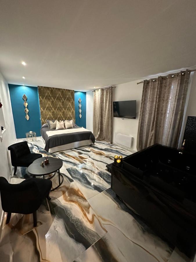Suite De Prestige Avec Spa & Cinema Ivry-sur-Seine Exterior foto